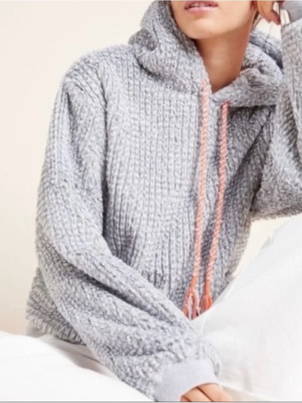 Cozy Chunky Knit Hooded Sweater in Light Gray